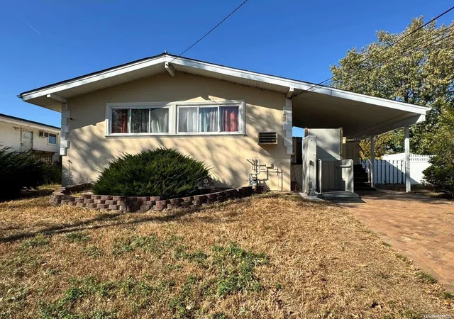 1st image of 1061 Northern Blvd, Hempstead, NY 11510 | MLS# L3586601