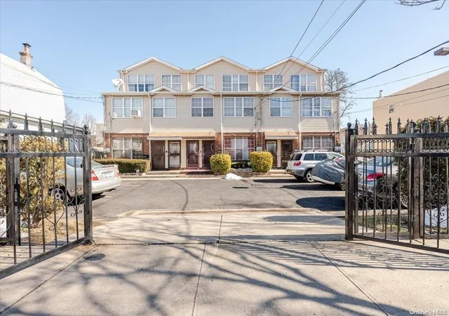 25th image of 107 29 Union Hall St, Jamaica, NY 11433 | MLS# L3587126