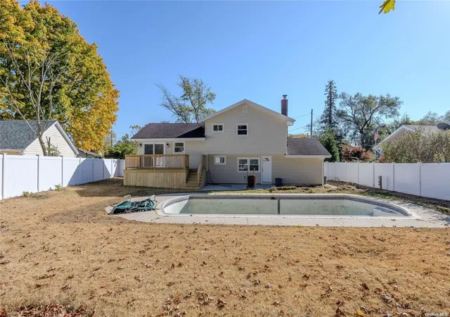 4th image of 7 Radburn Ln, Port Jefferson Station, NY 11776 | MLS# L3587258