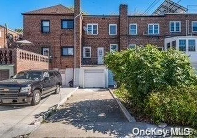 Photo 1 of Sale Pending at 31 14 77 Street, East Elmhurst, NY 11370 | MLS# L3587467 | Listing updated on 2025-04-08