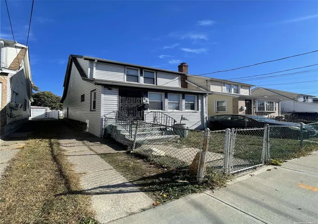 1st image of 110 19 169th St, Jamaica, NY 11433 | MLS# L3588278