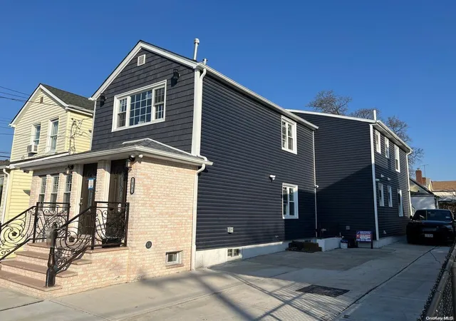 Photo 3 of Sale Pending at 147 03 130th Ave, Jamaica, NY 11436 | MLS# L3588299 | Listing updated on 2025-02-08