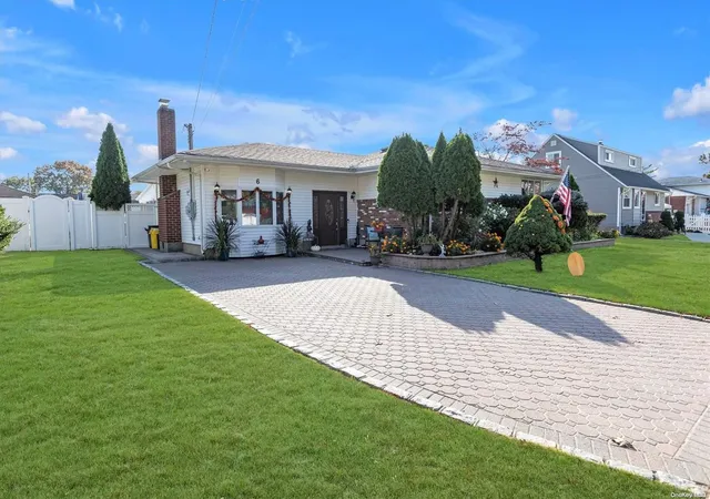 2nd image of 6 Evans Ave, Farmingdale, NY 11735 | MLS# L3588934