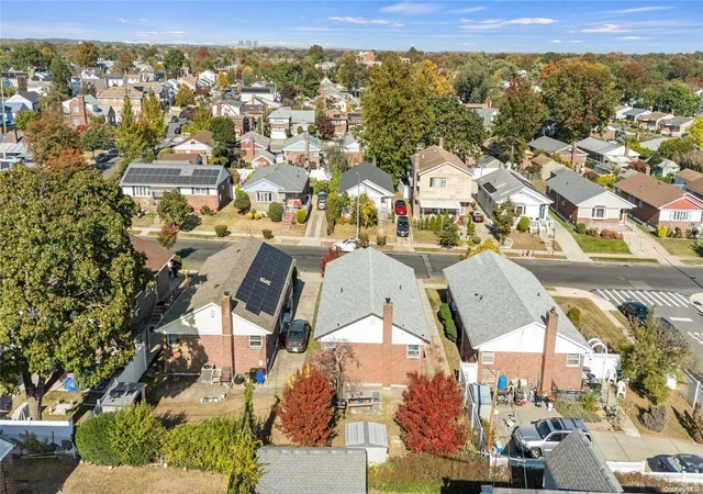 3rd image of 234-16 130Th Ave, Rosedale, NY 11422 | MLS# L3590720