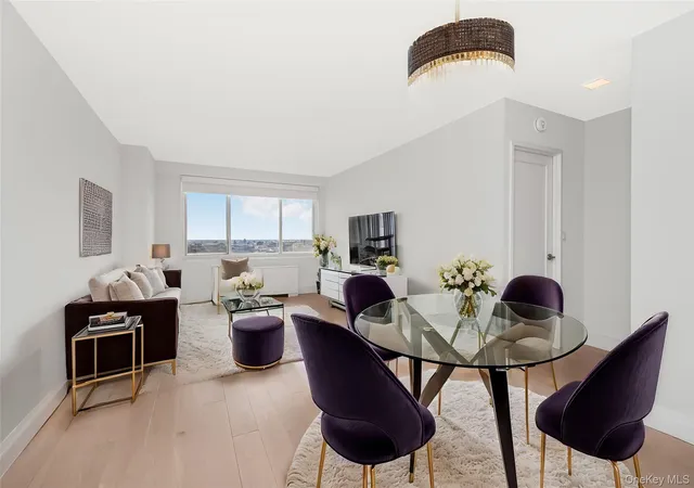 House for sale at 3333 Henry Hudson Pkwy #23V, New York, NY 10463 | MLS# 800150 | Listing updated on 2026-09-30