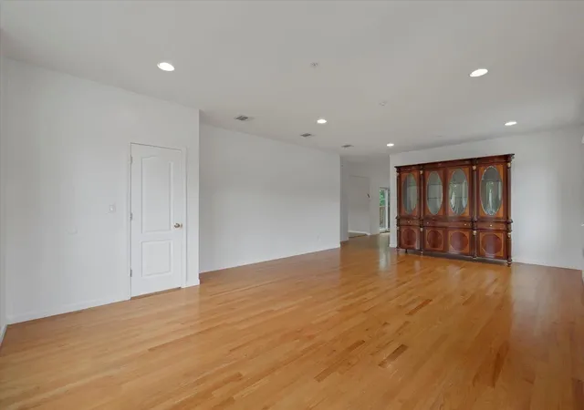 5th image of 480 W Central Ave, Spring Valley, NY 10977