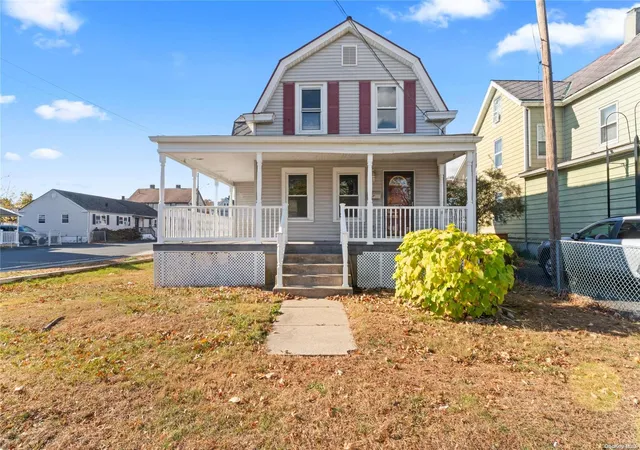 1st image of 29 Blauvelt Ave, West Haverstraw, NY 10993 | MLS# L3592412