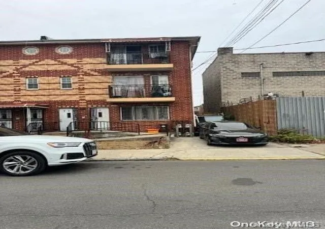 Photo 1 of Sale Pending at 731 E 95th Street, Brooklyn, NY 11236 | MLS# L3592975 | Listing updated on 2024-12-04