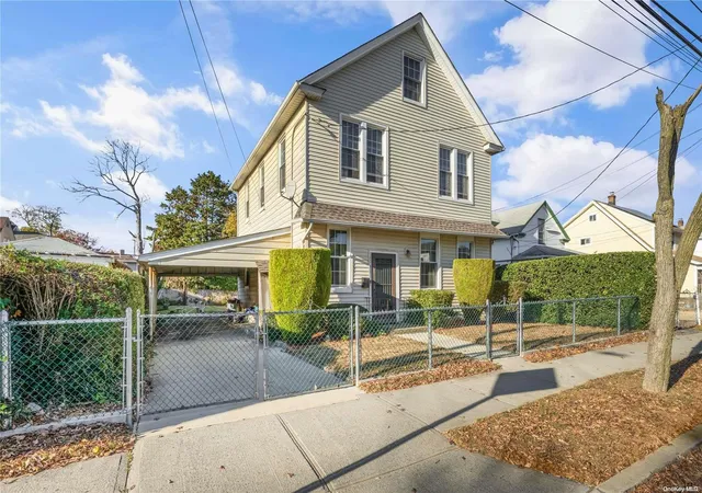 Photo 1 of Sale Pending at 140 36 247th St, Rosedale, NY 11422 | MLS# L3593050 | Listing updated on 2025-02-11