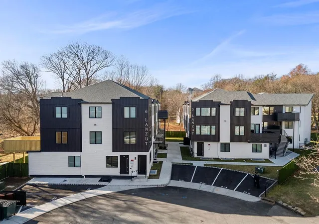 Photo 1 of Sale Pending at 6 Lanzut Ct #214, Monsey, NY 10952 | MLS# 801600 | Listing updated on 2025-04-11