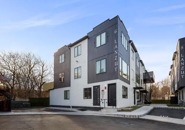 Photo 2 of Sale Pending at 6 Lanzut Ct #214, Monsey, NY 10952 | MLS# 801600 | Listing updated on 2025-04-11