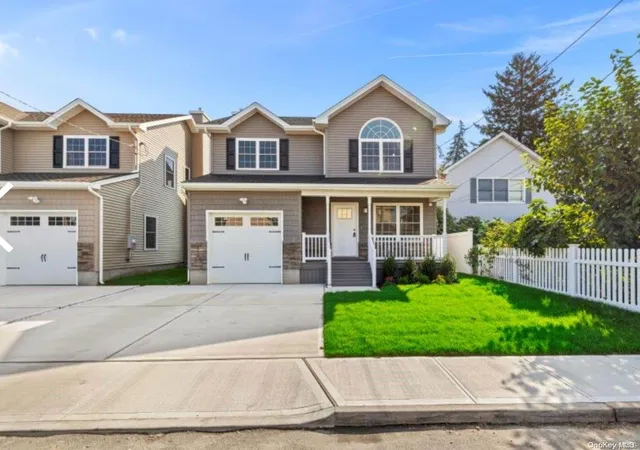 3rd image of 85 Beechwood Ave, Hempstead, NY 11575 | MLS# L3593153