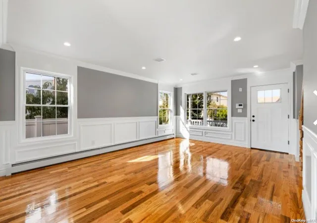 4th image of 299 E Clinton Ave, Hempstead, NY 11575 | MLS# L3593448
