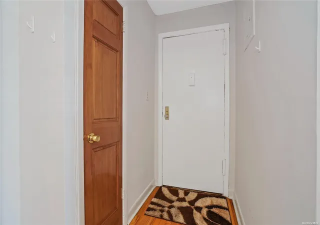 4th image of 47-27 215Th Pl, Bayside, NY 11361