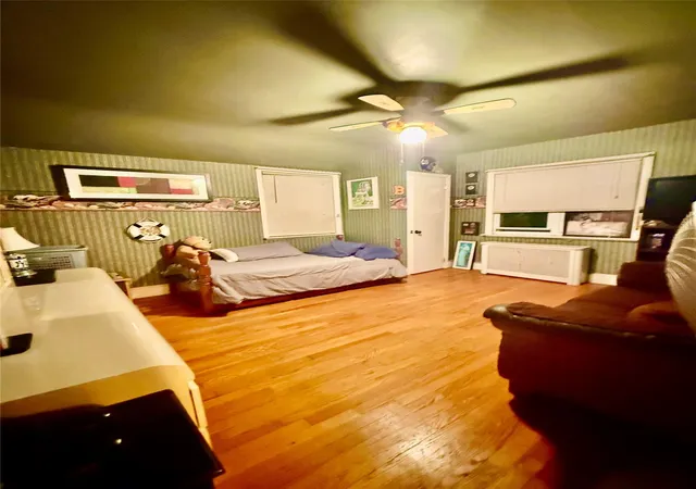 4th image of 1874 Rockville Dr, Hempstead, NY 11510 | MLS# 802949