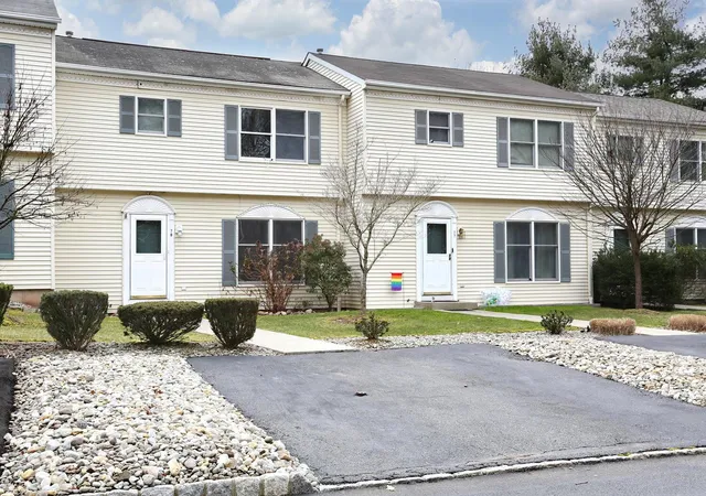 2nd image of 78 Lackawanna Trl, Suffern, NY 10901 | MLS# 804464