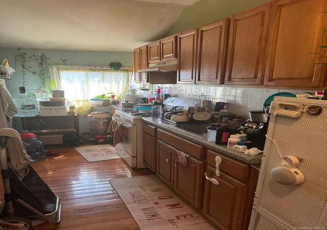 Photo 3 of House for sale at 101-34 126 St, South Richmond Hill, NY 11419 | MLS# 805120 | Listing updated on 2025-11-27