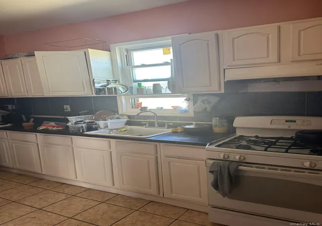 Photo 4 of House for sale at 101-34 126 St, South Richmond Hill, NY 11419 | MLS# 805120 | Listing updated on 2025-11-27