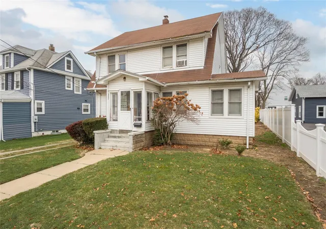 2nd image of 67 E Dean St, Hempstead, NY 11520 | MLS# 805963