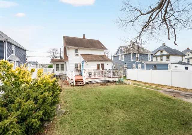 25th image of 67 E Dean St, Hempstead, NY 11520 | MLS# 805963