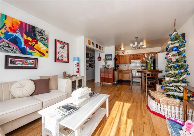 5th image of 2873 Roebling Ave, Bronx, NY 10461 | MLS# 806069