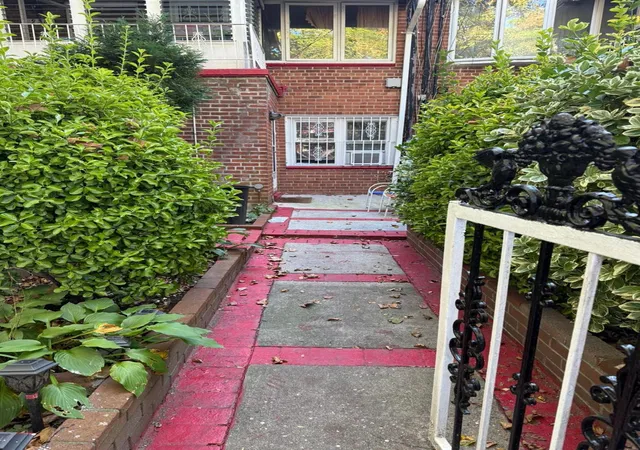 Photo 3 of Sale Pending at 958 E 103Rd Street, Brooklyn, NY 11236 | MLS# 806095 | Listing updated on 2025-08-21