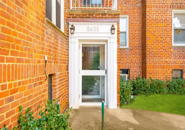 Listing Photo 2 - Condo for sale in building located at 5635 Netherland Ave, New York City, NY 11238 - Unit #4E
