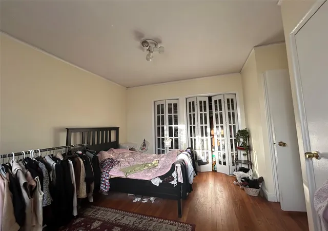 Photo 3 of Sale Pending at 4001 Little Neck Pkwy #31B, Little Neck, NY 11363 | MLS# 806709 | Listing updated on 2026-06-16
