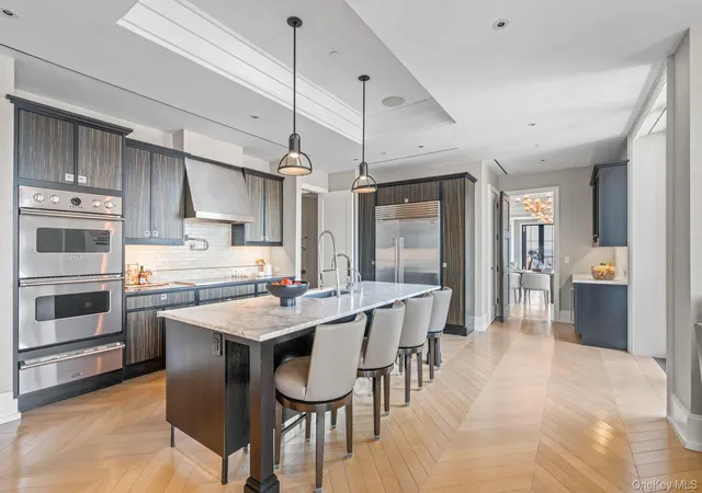 Photo 4 of Condo for sale at 212 W 18th Street #PH2, New York, NY 10011 | MLS# 807403 | Listing updated on 2026-09-01