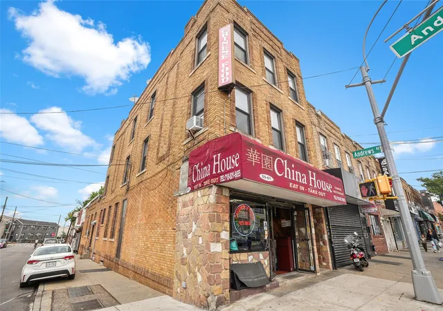 Photo 2 of Sale Pending at 55 01 Metropolitan, Ridgewood, NY 11385 | MLS# 810107 | Listing updated on 2025-04-11