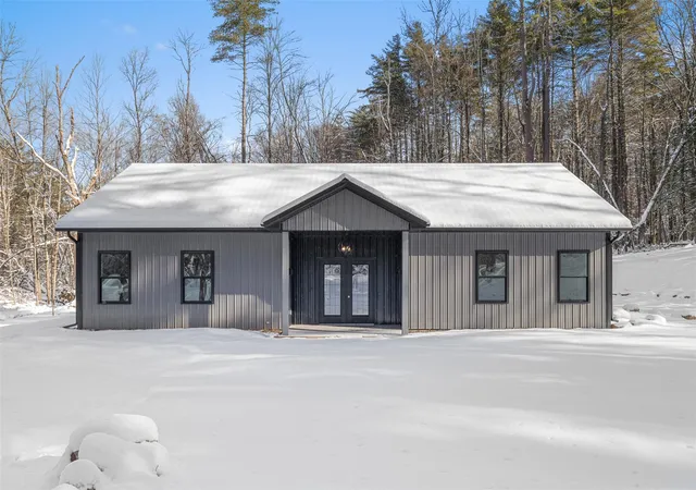 Single Family Residence at 59 Sidney St, Kerhonkson, NY 12446 | MLS# 815425 | | Sold on 2025-03-31