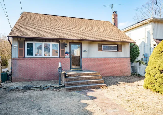 Single Family Residence at 1586 Maeder Ave, Merrick, NY 11566 | MLS# 815650 |  | Sold on 2025-06-17