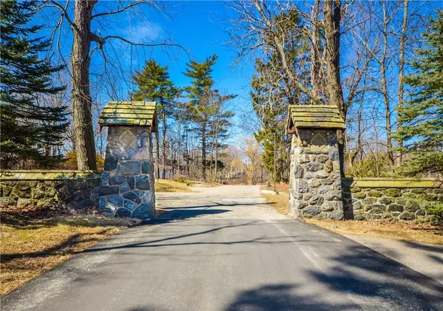 Photo 1 of Sale Pending at 620 Sleepy Holw Rd, Briarcliff Manor, NY 10510 | MLS# 816970 | Listing updated on 2025-03-12