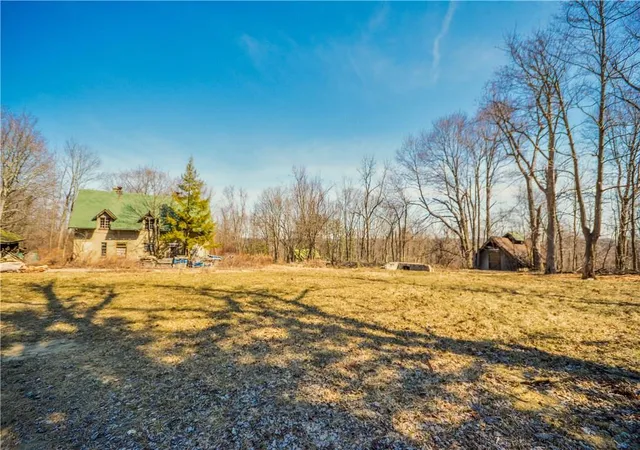 Photo 3 of Sale Pending at 620 Sleepy Holw Rd, Briarcliff Manor, NY 10510 | MLS# 816970 | Listing updated on 2025-03-12