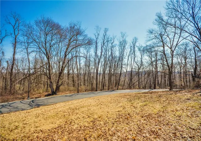 Photo 10 of Sale Pending at 620 Sleepy Holw Rd, Briarcliff Manor, NY 10510 | MLS# 816970 | Listing updated on 2025-03-12