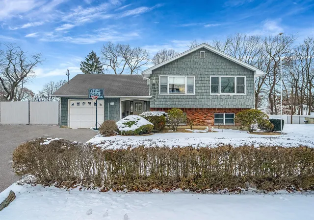 1st image of 215 Eastwood Ave, Deer Park, NY 11729 | MLS# 817371