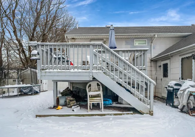 4th image of 215 Eastwood Ave, Deer Park, NY 11729 | MLS# 817371