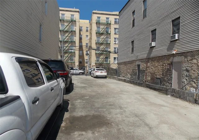Photo 2 of Sale Pending at 770 Jackson Ave, Bronx, NY 10456 | MLS# 817499 | Listing updated on 2025-08-22