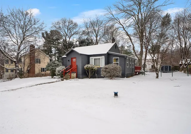 Single Family Residence at 4 Windsor Rd, Croton On Hudson, NY 10520 | MLS# 820524 |  | Sold on 2025-05-08