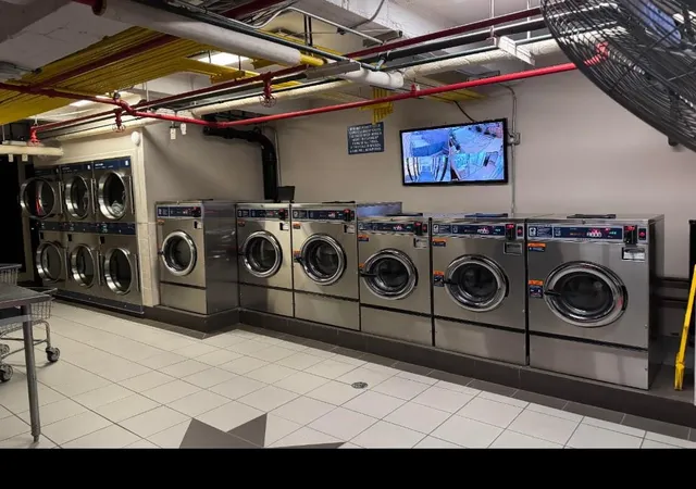 4th image of 37-30 83Rd St, New York, NY 11372