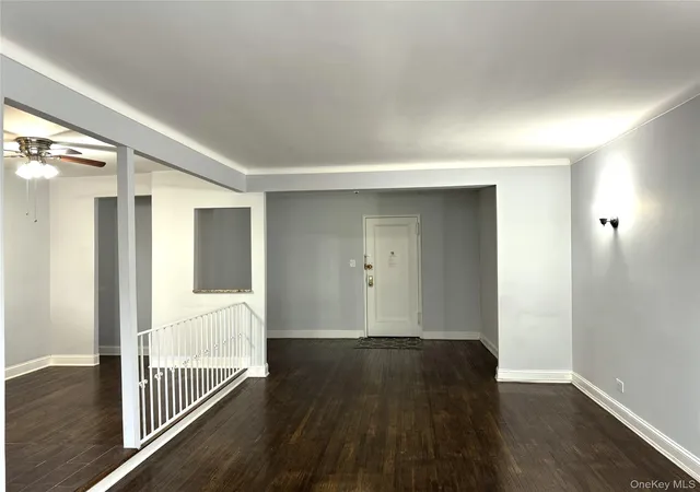3rd image of 143-50 Hoover Ave, New York City, NY 11238