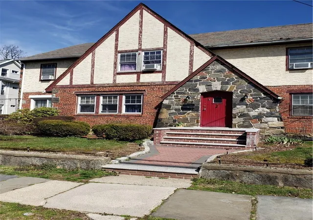 Homes for sale in Mount Vernon, NY | 289 Bedford Ave, Mount Vernon, NY 10553 | MLS# 823018