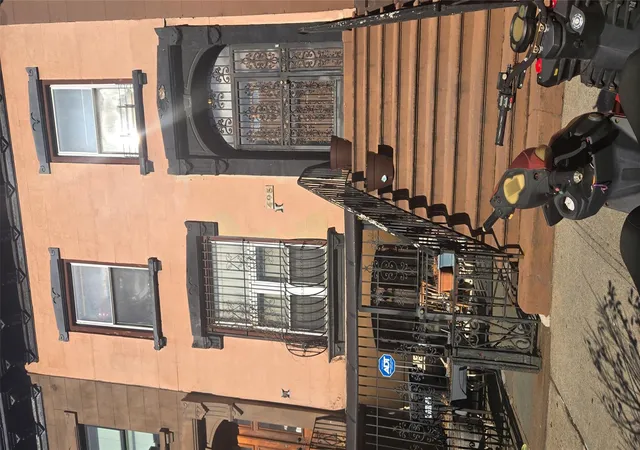 Photo 3 of Sale Pending at 495 Halsey St, Brooklyn, NY 11233 | MLS# 823128 | Listing updated on 2025-06-04
