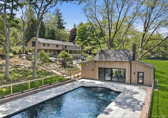 3rd image of 39 Old Snake Hill Rd, Pound Ridge, NY 10576 | MLS# 823299