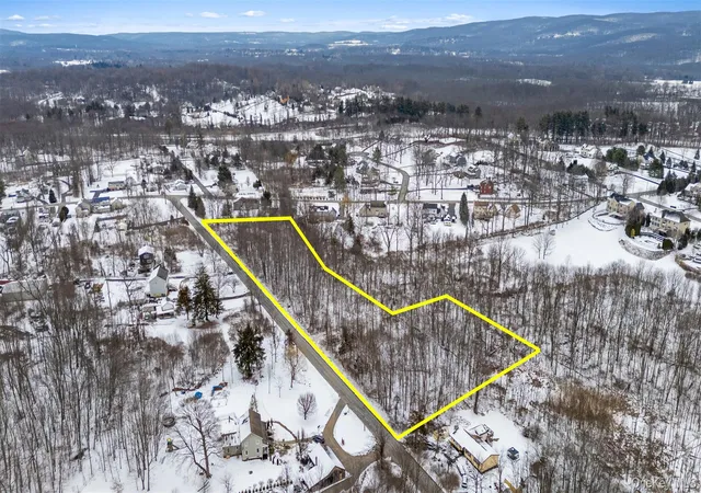 Homes for sale in East Fishkill, NY | 7 Townsend Rd, East Fishkill, NY 12533 | MLS# 823638