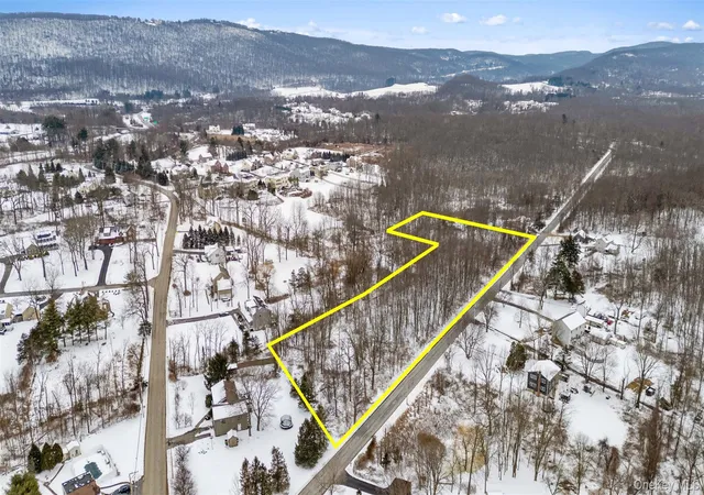 Homes for sale in East Fishkill, NY | 7 Townsend Rd, East Fishkill, NY 12533 | MLS# 823638