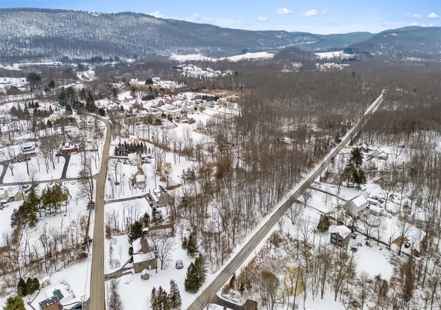 Homes for sale in East Fishkill, NY | 7 Townsend Rd, East Fishkill, NY 12533 | MLS# 823638