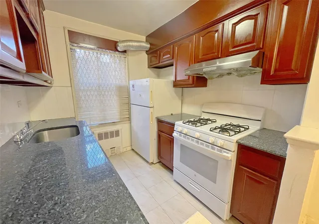 2nd image of 144-30 Sanford Ave, Flushing, NY 11355