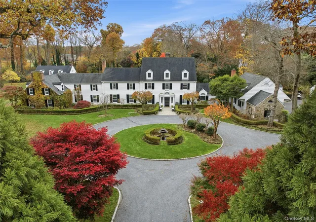 Single family home for sale at 8 Stonegate Ln, Glen Head, NY 11545 | MLS# 825827 | Listing updated on 2026-01-01