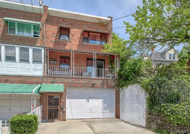 Homes for sale in New York, NY | 4016 Wilder Ave, New York, NY 10466 | MLS# 826419